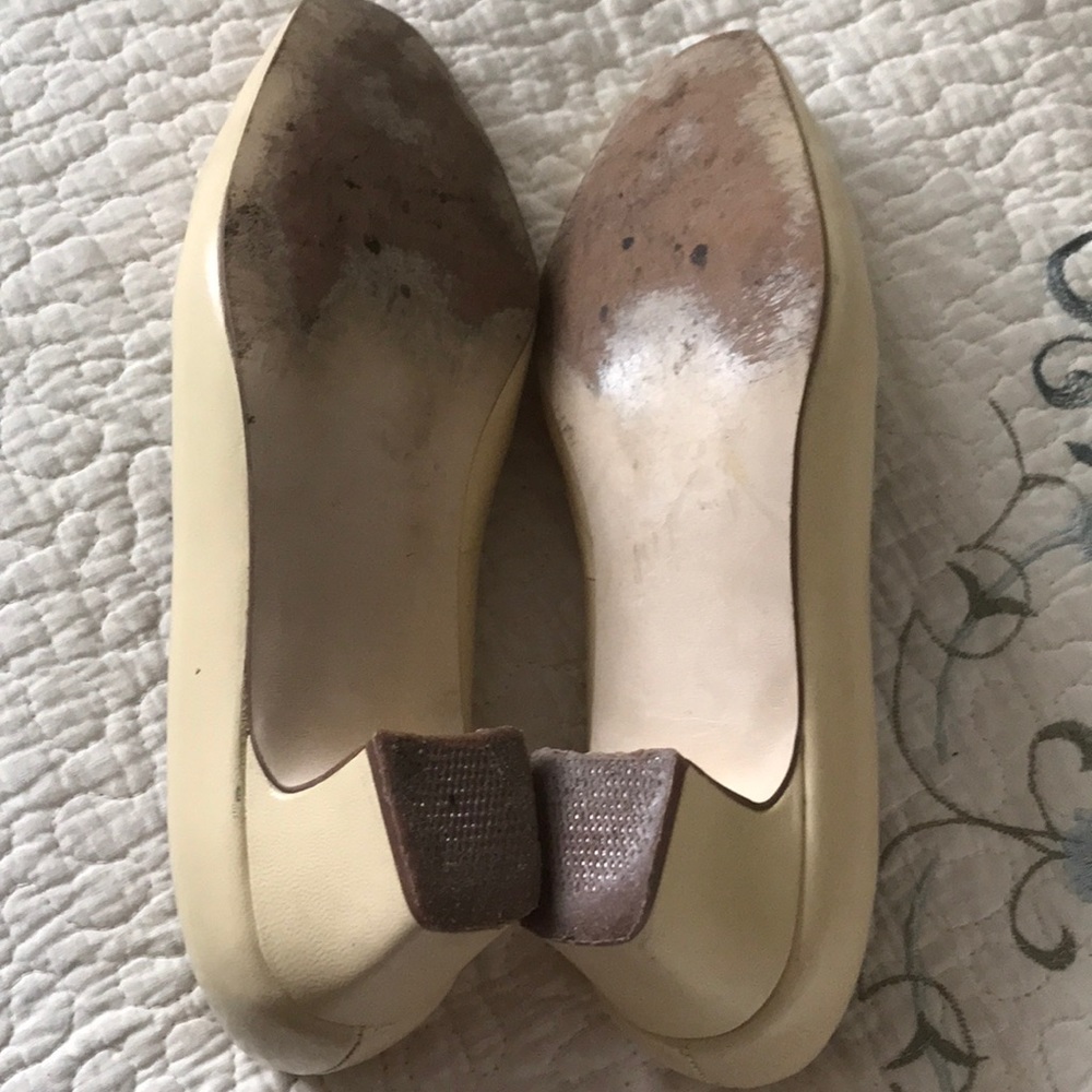 Shoes - Picture 4 of 6